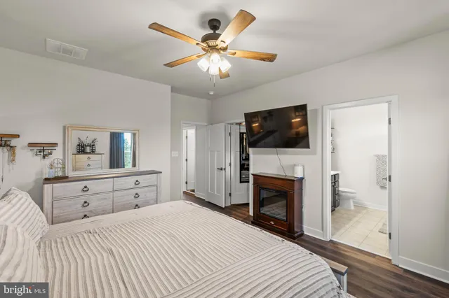 $410,000 | 103 Burkwood Ter Lake, Front Royal, VA 22630