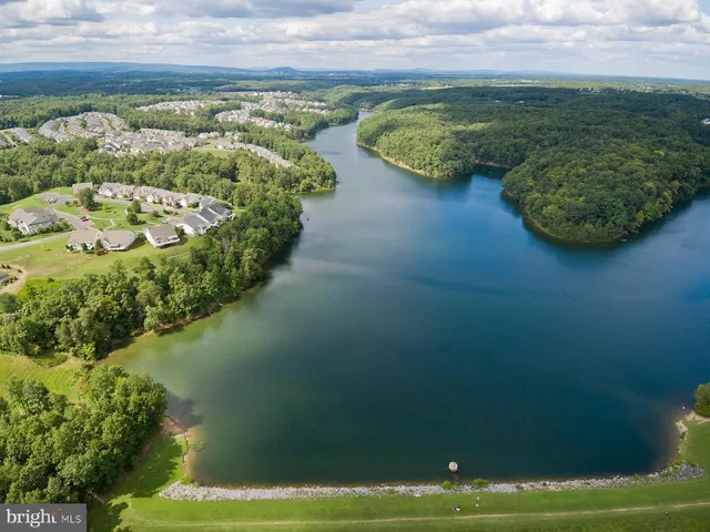 $410,000 | 103 Burkwood Ter Lake, Front Royal, VA 22630