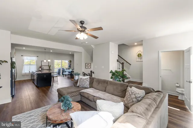 $410,000 | 103 Burkwood Ter Lake, Front Royal, VA 22630