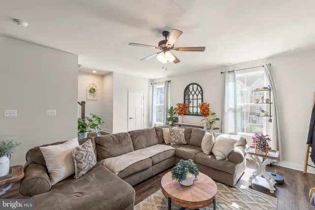 $410,000 | 103 Burkwood Ter Lake, Front Royal, VA 22630