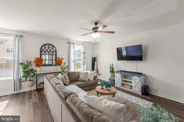 $410,000 | 103 Burkwood Ter Lake, Front Royal, VA 22630