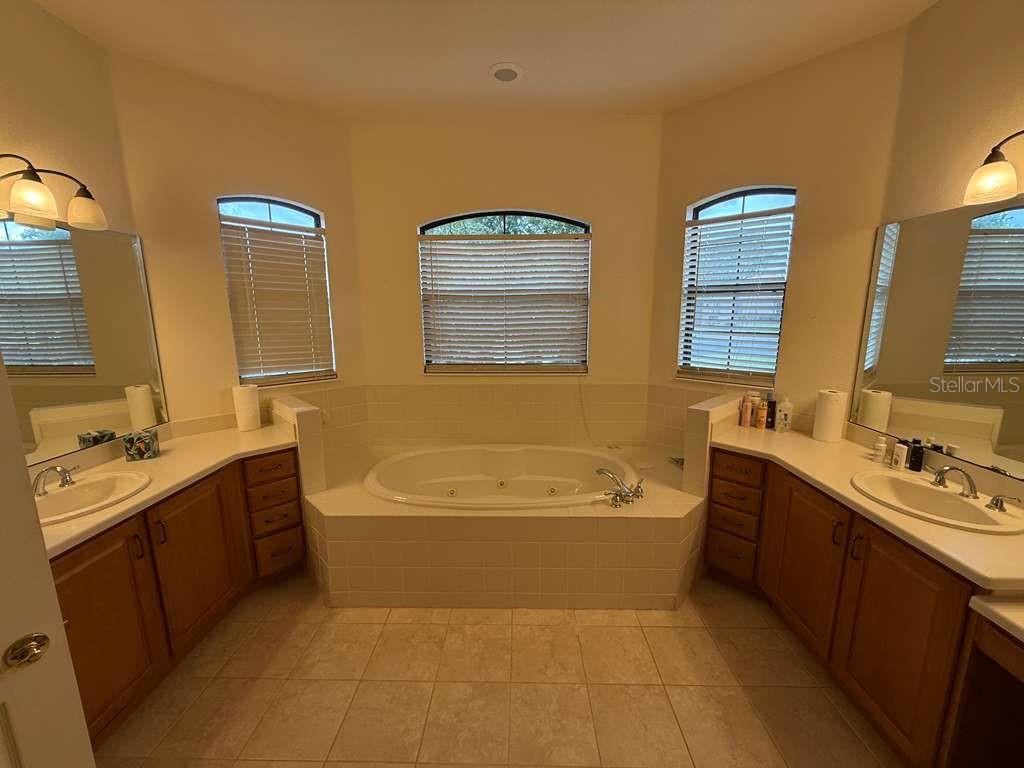 898 San Raphael Street Poinciana, FL 34759 - Photo 21 of 37