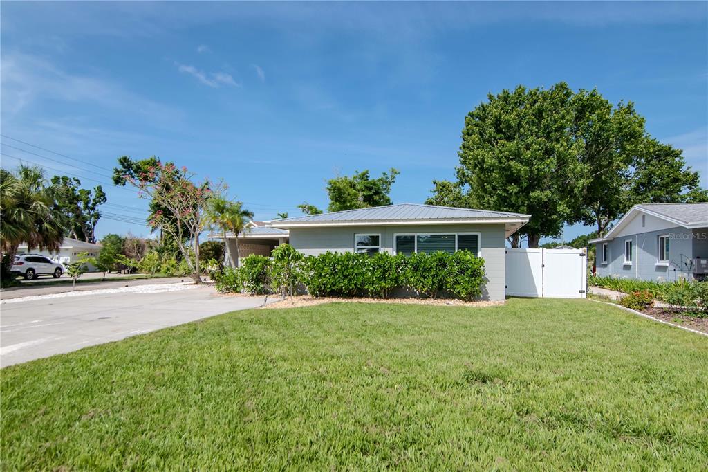 106 Steven Street Ruskin, FL 33570 - Photo 37 of 38