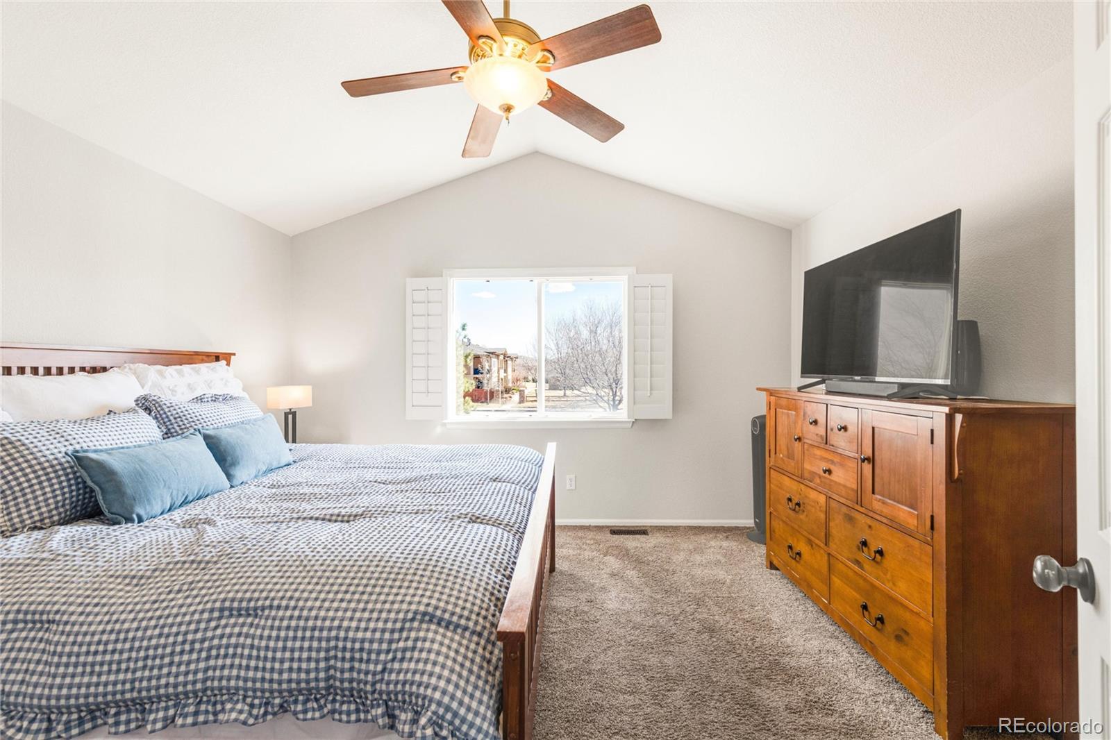 2136 Santa Fe Drive Longmont, CO 80504 - Photo 15 of 38