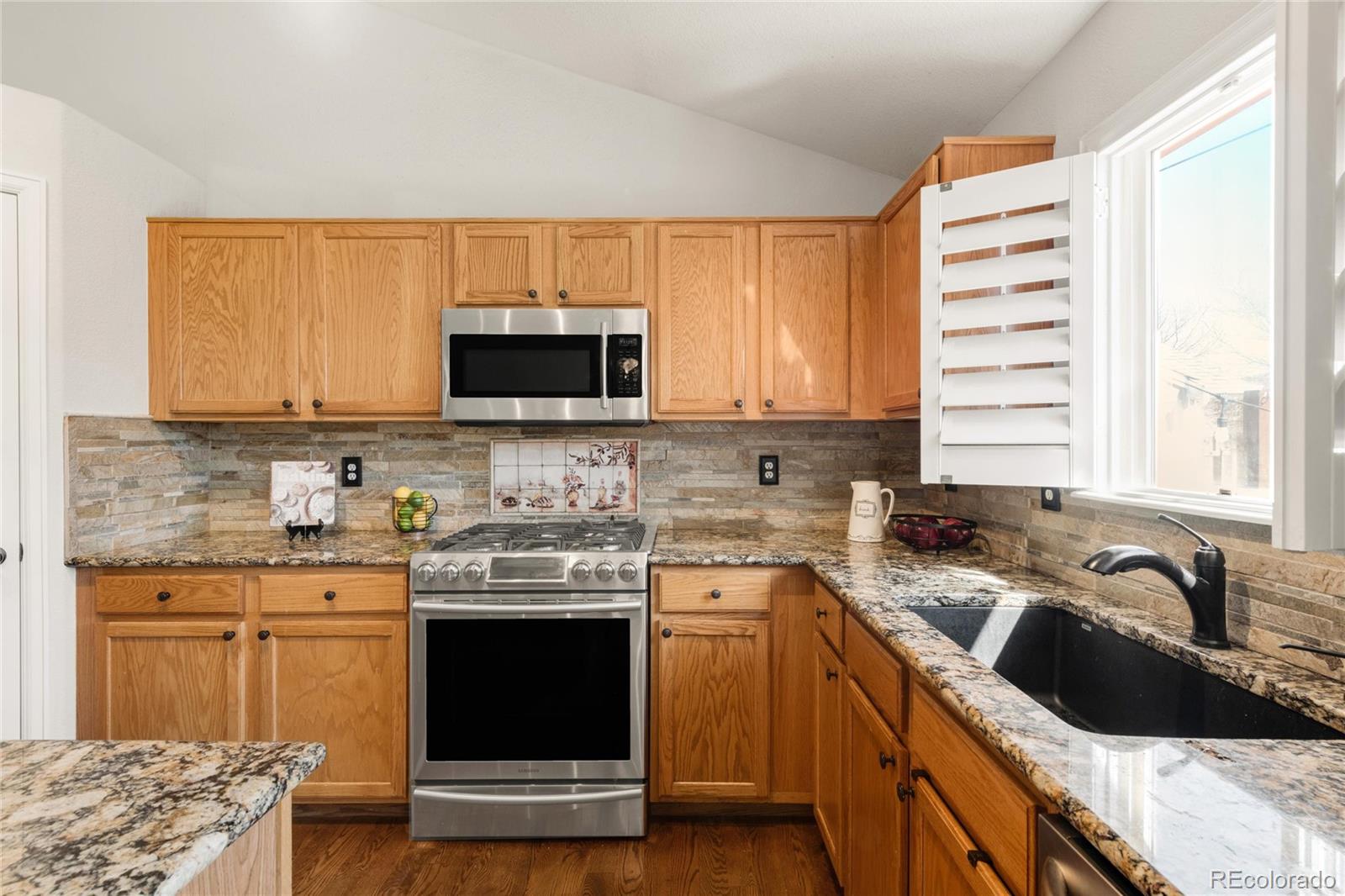 2136 Santa Fe Drive Longmont, CO 80504 - Photo 8 of 38