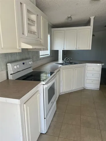 $2,650 | Watergate, Boca Raton, FL 33428