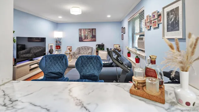 $348,000 | 30 Grace Avenue, Unit 2F, Great Neck, NY 11021
