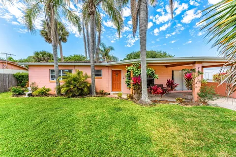 $590,000 | 214 South Orlando Avenue, Cocoa Beach, FL 32931