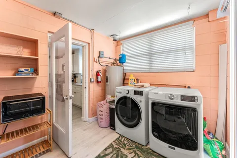 $590,000 | 214 South Orlando Avenue, Cocoa Beach, FL 32931