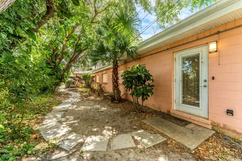 $590,000 | 214 South Orlando Avenue, Cocoa Beach, FL 32931
