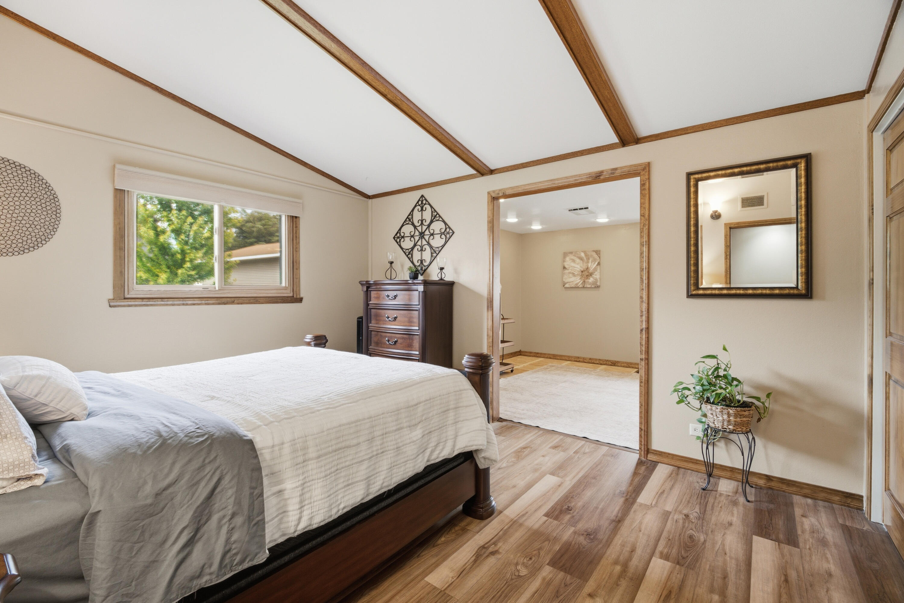 6121 Black Wolf Point Road Black Wolf, WI 54902 - Photo 25 of 85 Bedroom #1
