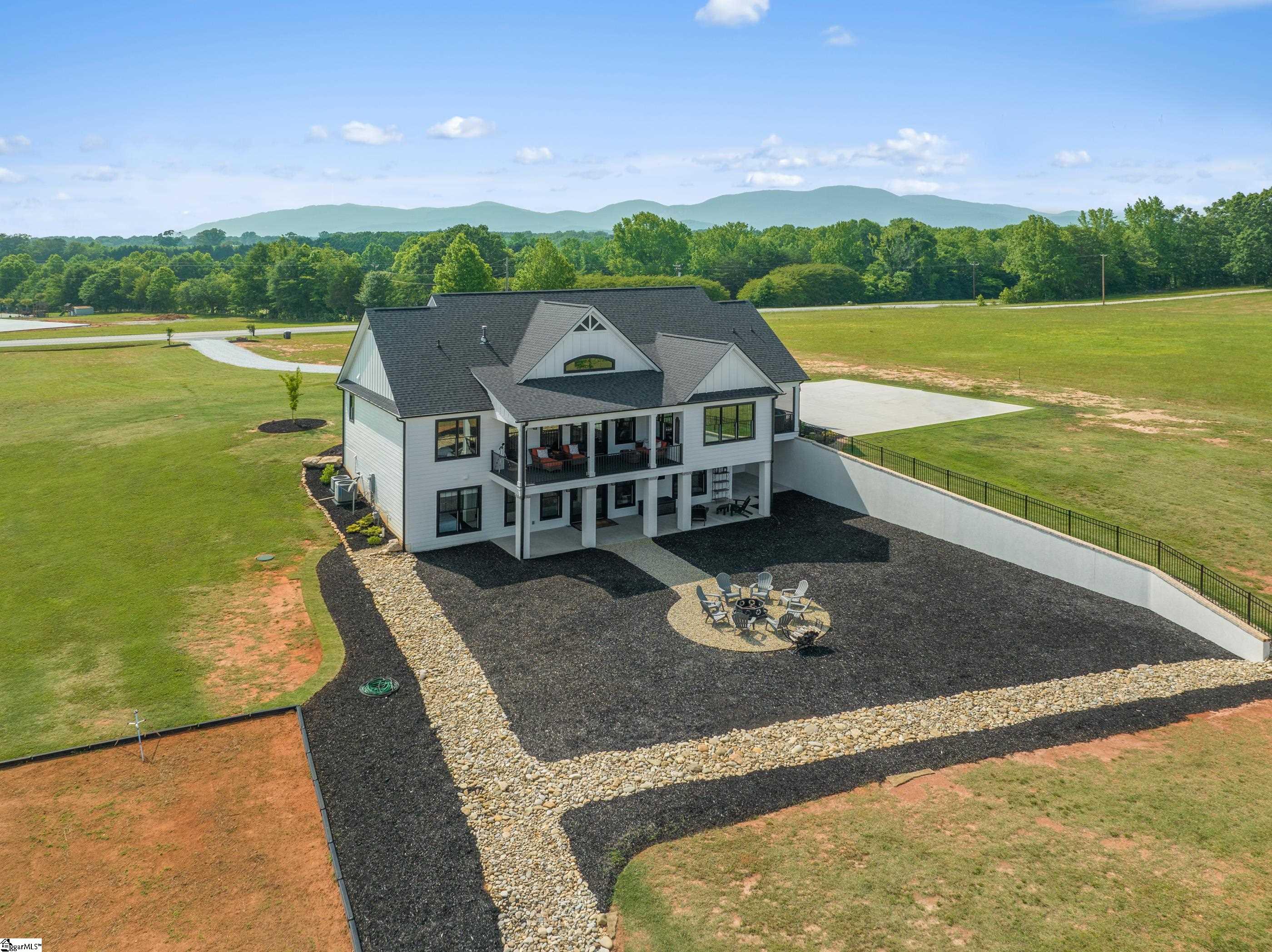 5400 Highway 14 Landrum, SC 29356 - Photo 4 of 36