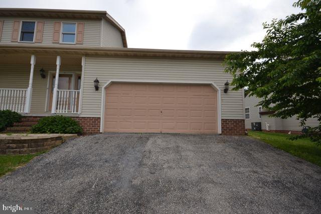 136 Timber Lane Hanover, PA 17331 - Photo 6 of 35 Gallery Image 6