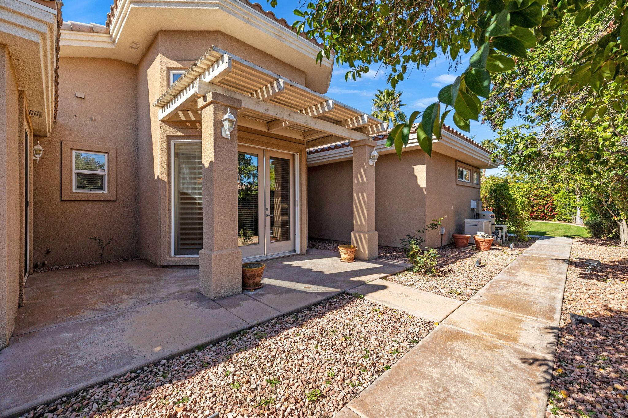 1 Collegate Circle Rancho Mirage, CA 92270 - Photo 51 of 72 7-web-or-mls-8M4A3126