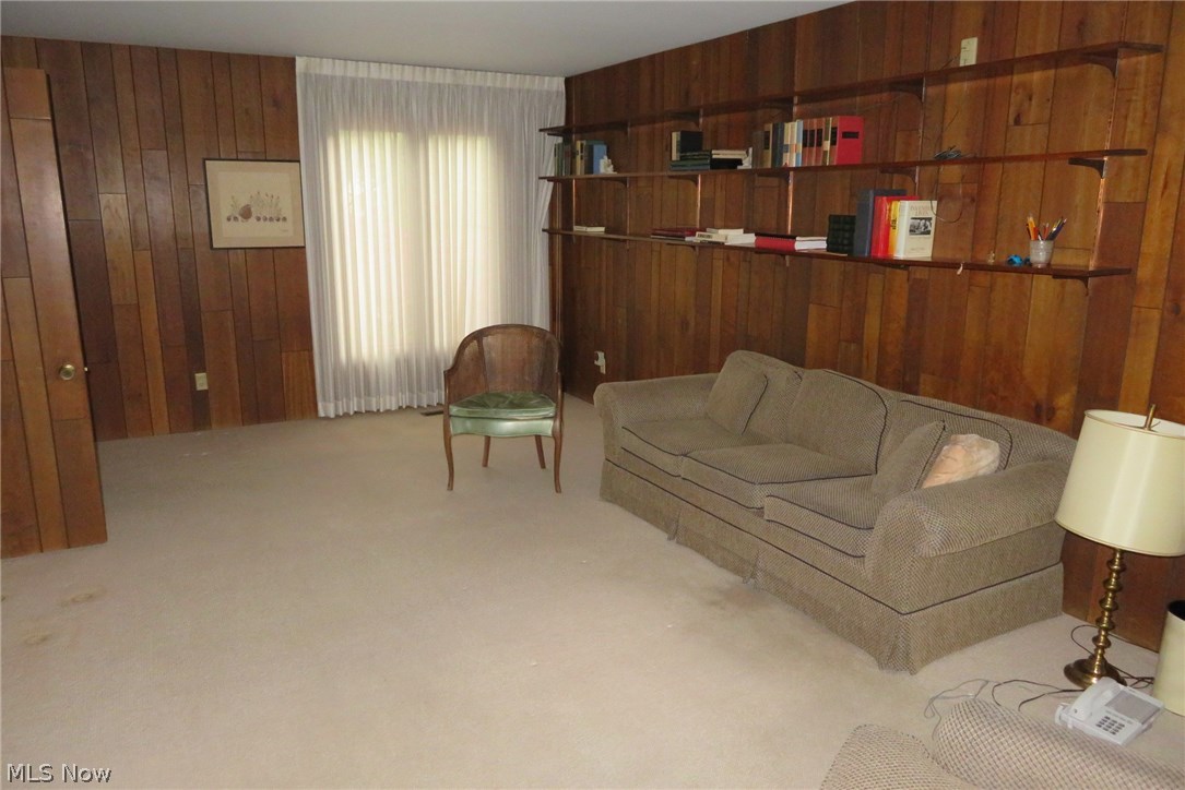 166 Berkley Road Elyria, OH 44035 - Photo 8 of 29 Gallery Image 8