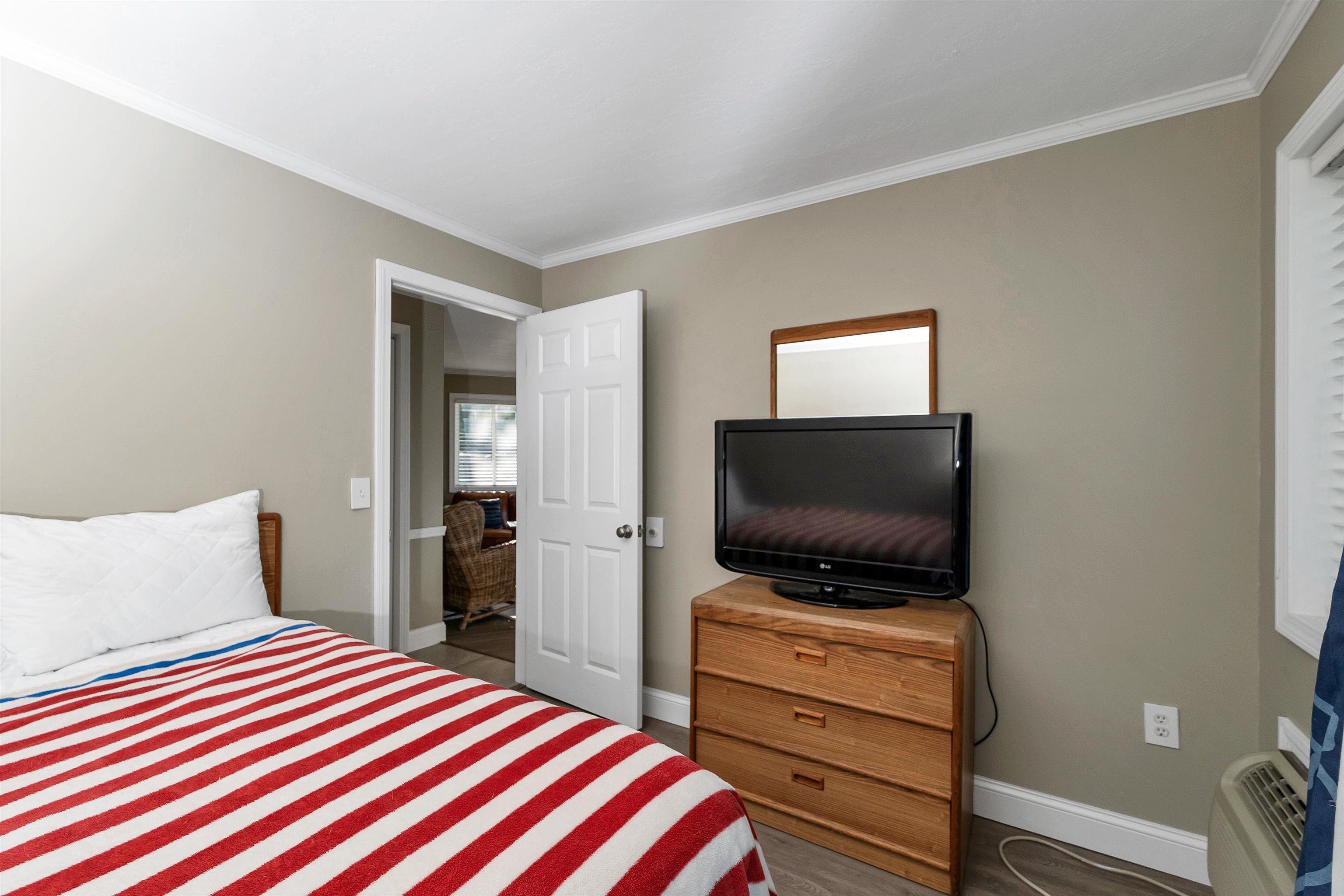 115 Weirs Road, Unit 101 Gilford, NH 03249 - Photo 16 of 38 Gallery Image 16