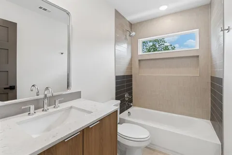 $525,000 | 416 South Elm Street, Sherman, TX 75090