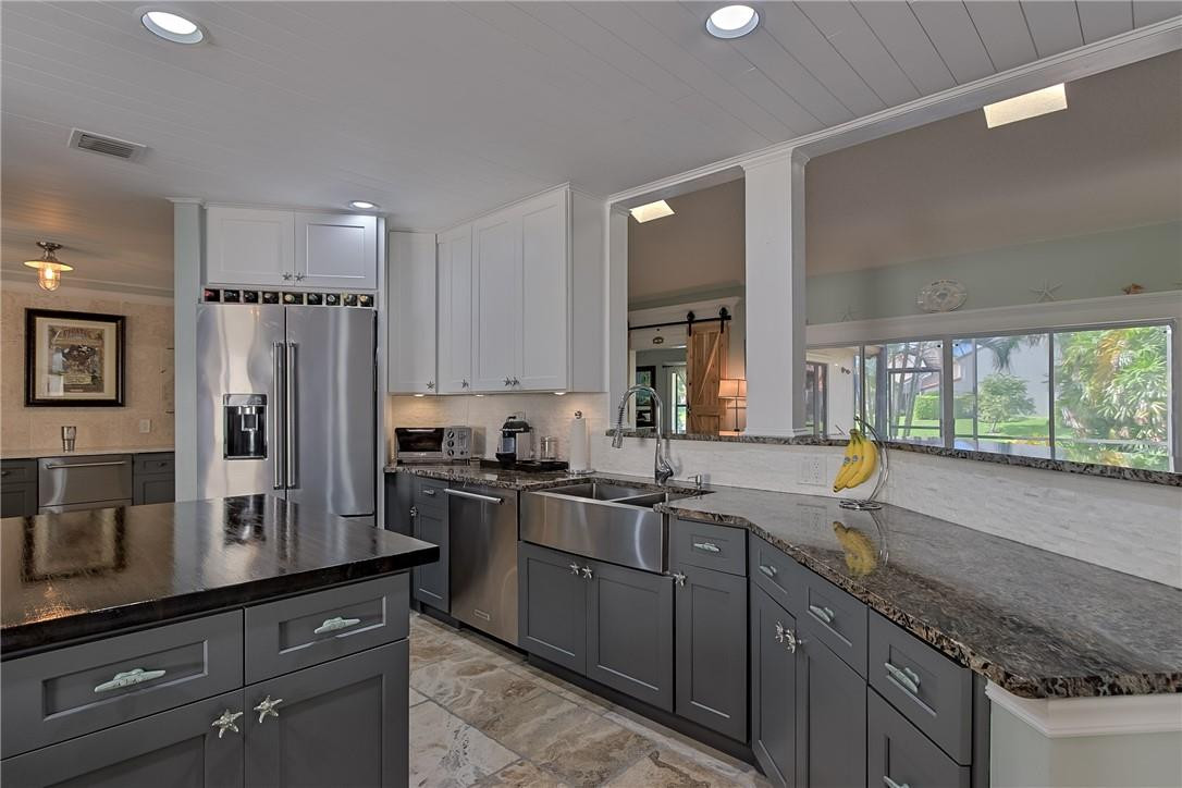 23299 Water Circle Boca Raton, FL 33486 - Photo 6 of 40 Photo 6