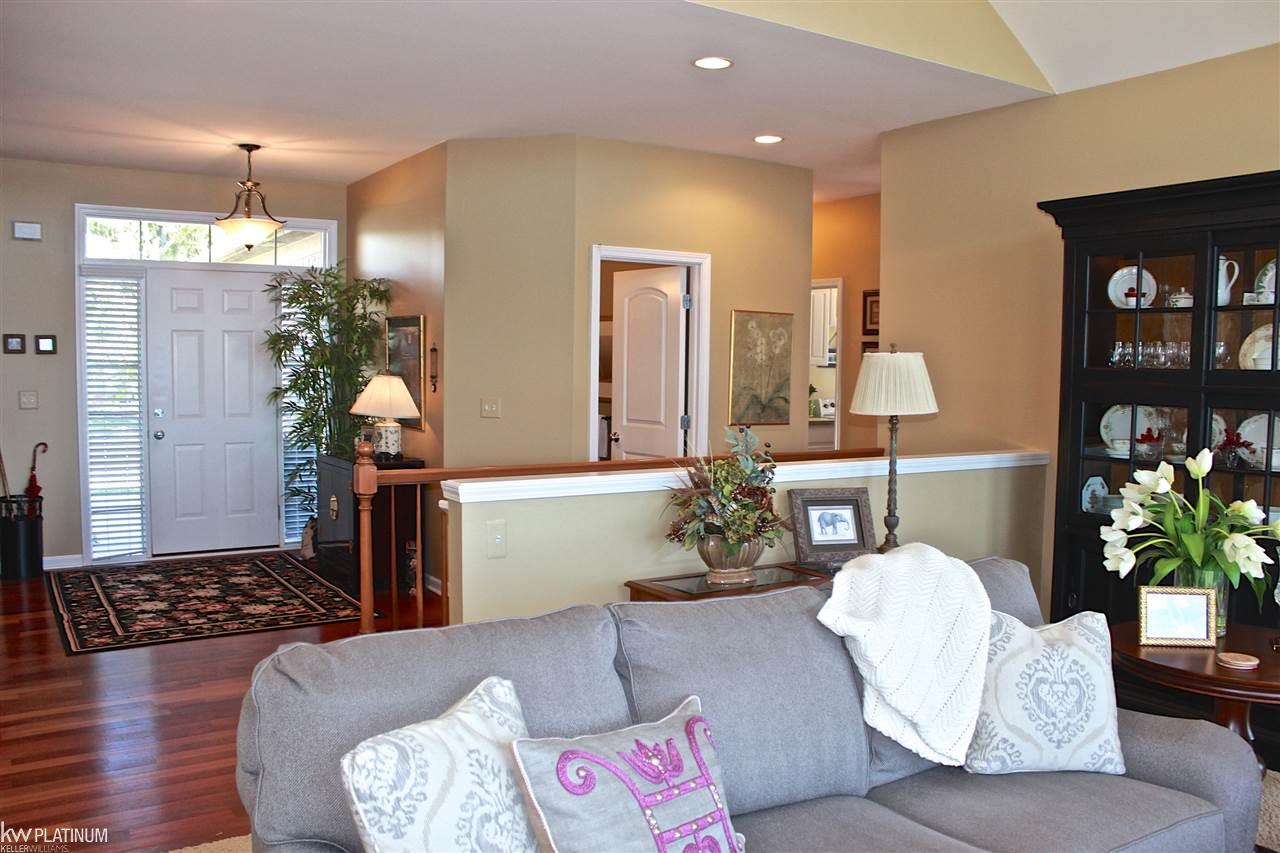 1796 Mackwood Road Rochester Hills, MI 48307 - Photo 13 of 57