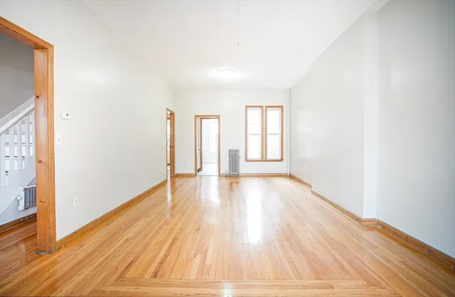 $1,990 | 193 Beech Street, Unit 193, Holyoke, MA 01040