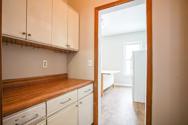 $1,990 | 193 Beech Street, Unit 193, Holyoke, MA 01040