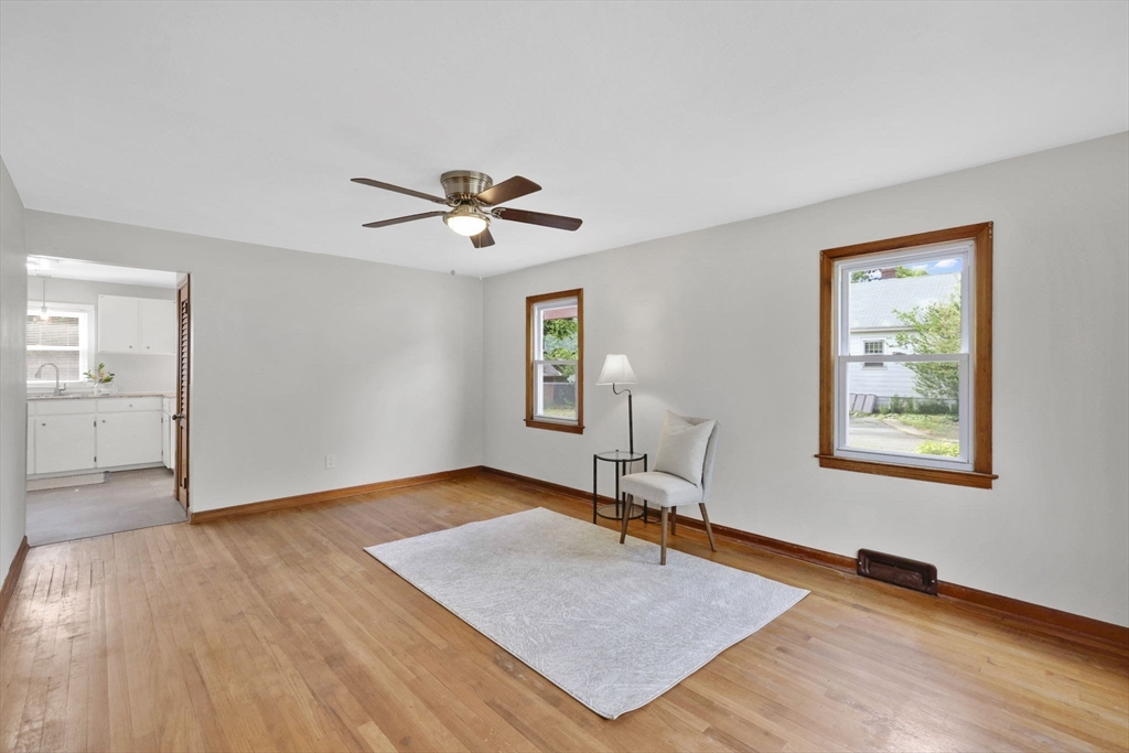 232 Almira Road Springfield, MA 01119 - Photo 12 of 36