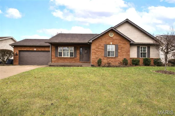 $372,000 | 958 Northwestern Avenue, Fairview Heights, IL 62208