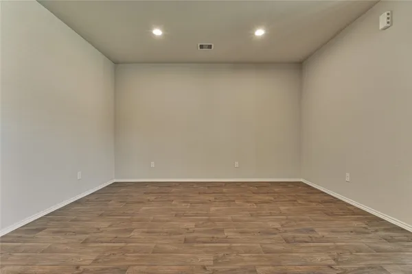 $2,049 | 13959 Leigh Lake Lane, Conroe, TX 77384