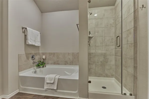 $2,049 | 13959 Leigh Lake Lane, Conroe, TX 77384