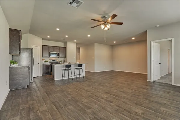 $2,049 | 13959 Leigh Lake Lane, Conroe, TX 77384