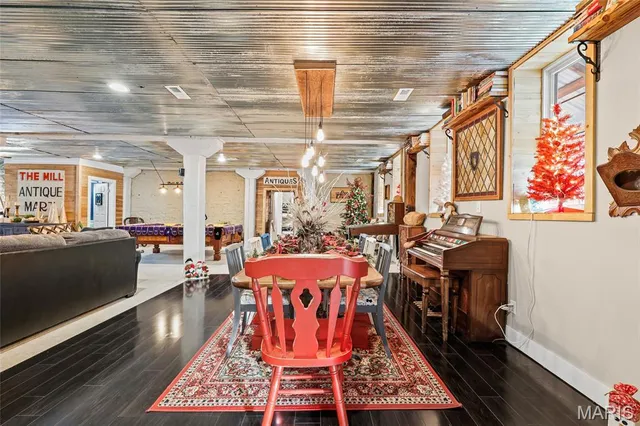 $599,900 | 305 North Main Street, Ste. Genevieve, MO 63670