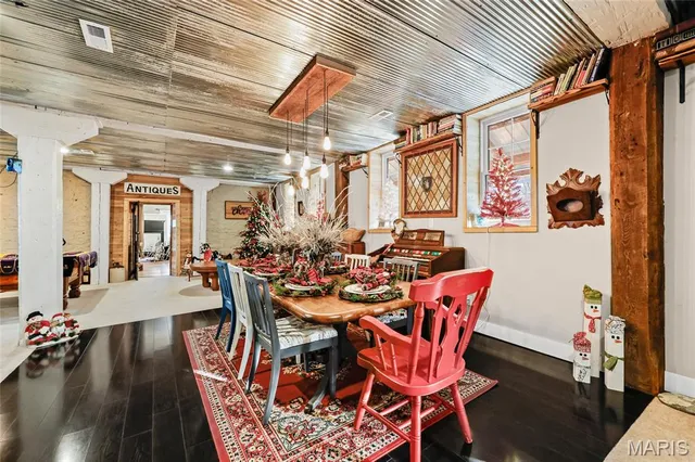 $599,900 | 305 North Main Street, Ste. Genevieve, MO 63670