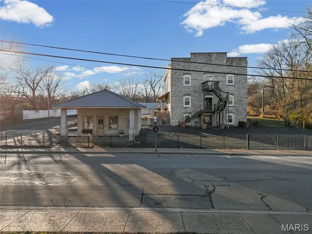 $599,900 | 305 North Main Street, Ste. Genevieve, MO 63670