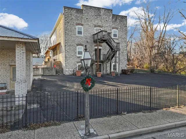 $599,900 | 305 North Main Street, Ste. Genevieve, MO 63670
