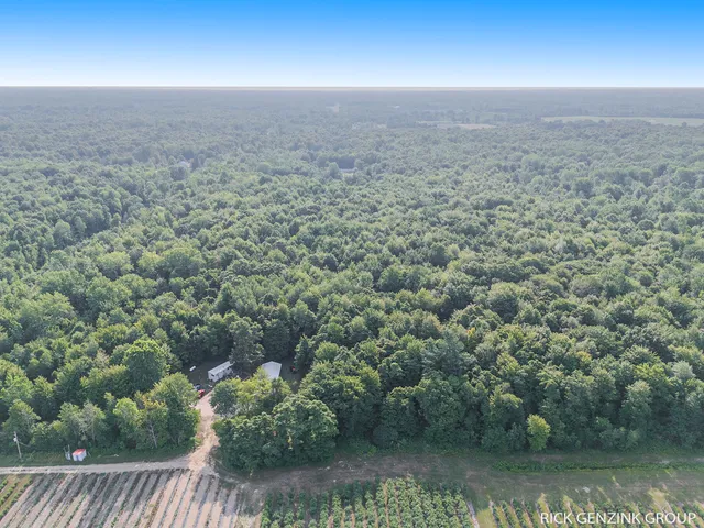 $219,000 | 5936 108th Avenue, Pullman, MI 49450