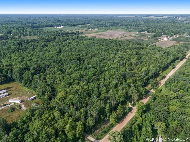 $219,000 | 5936 108th Avenue, Pullman, MI 49450