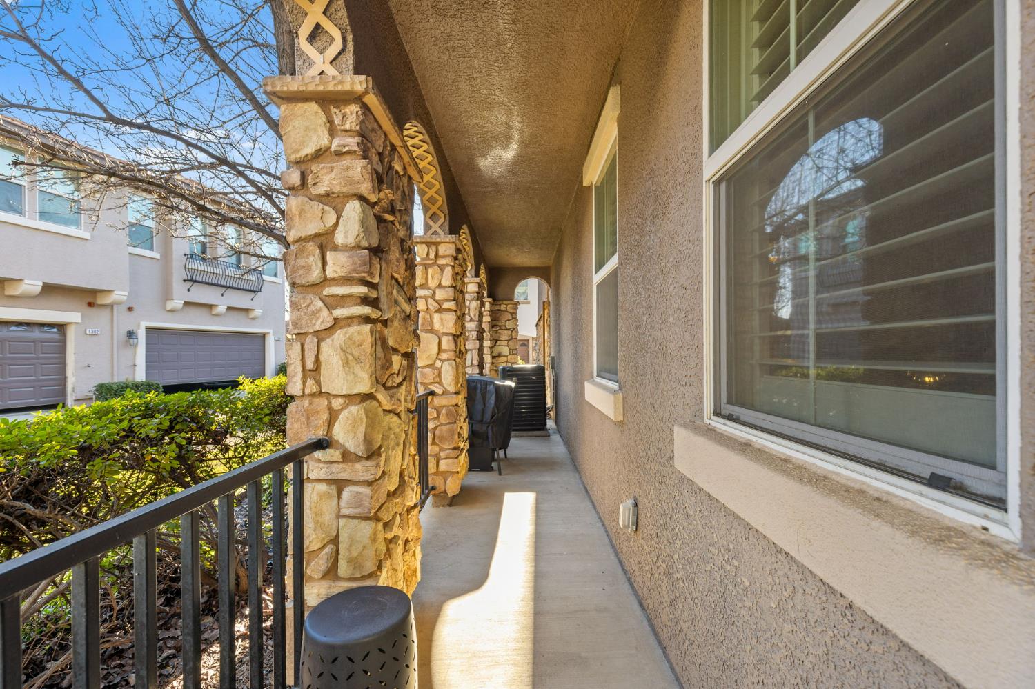 1107 Hudson Circle Lincoln, CA 95648 - Photo 43 of 51 a view of a balcony with wooden floor and potted plants