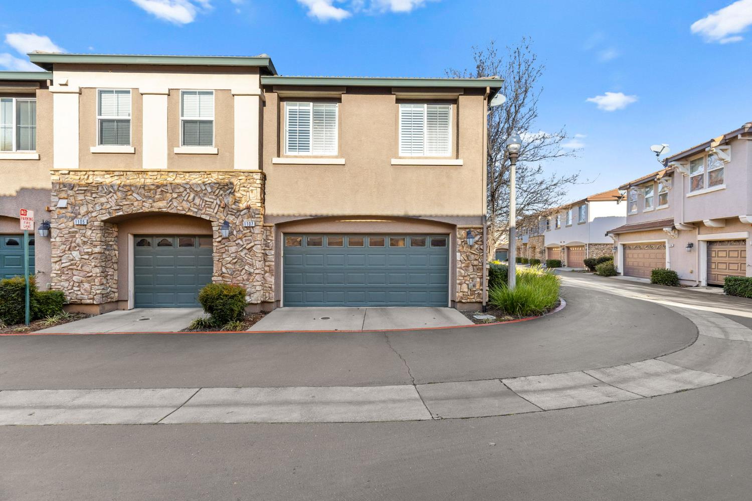 1107 Hudson Circle Lincoln, CA 95648 - Photo 49 of 51 a front view of a house with a yard and a garage