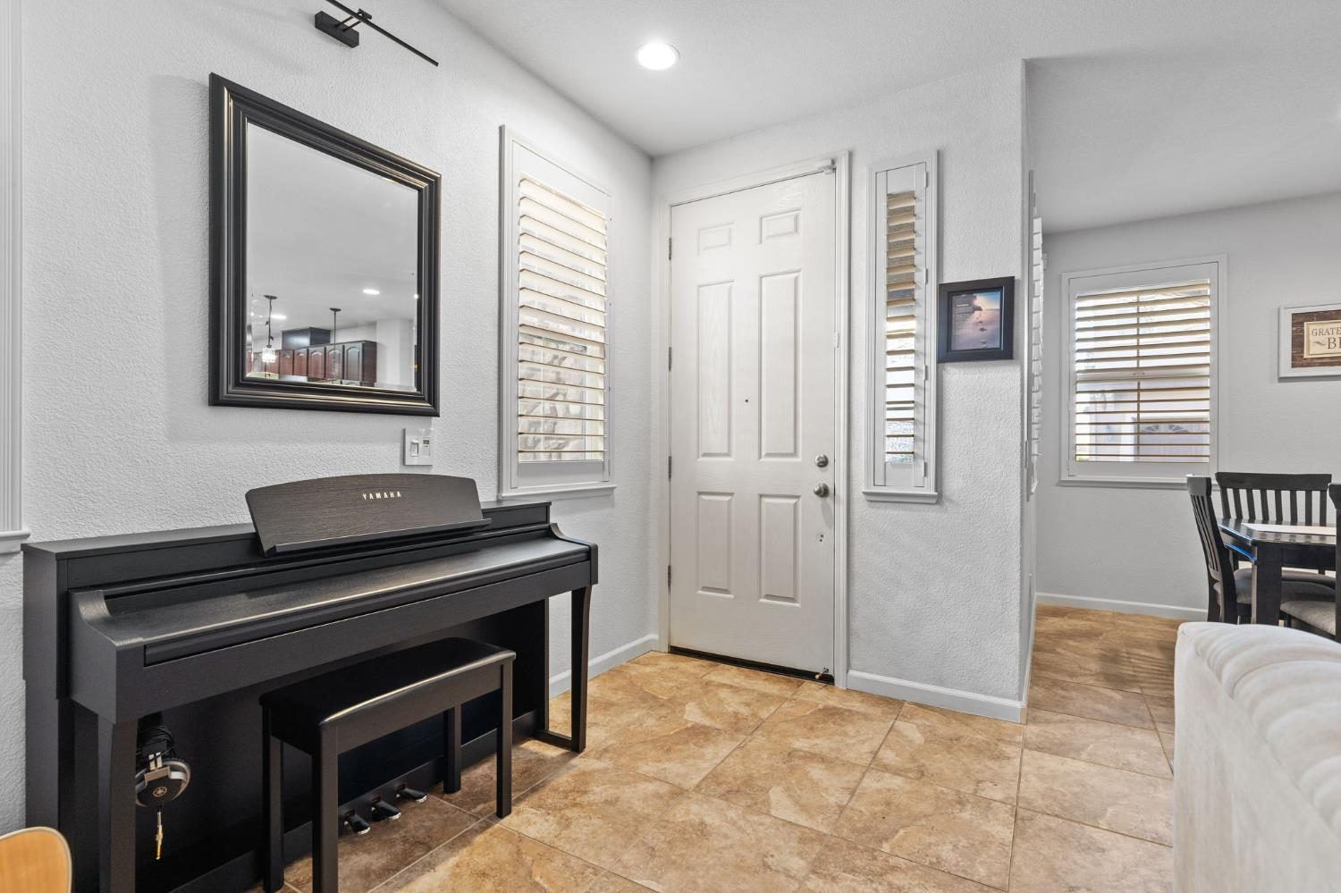 1107 Hudson Circle Lincoln, CA 95648 - Photo 8 of 51 a view of a livingroom with furniture and windows