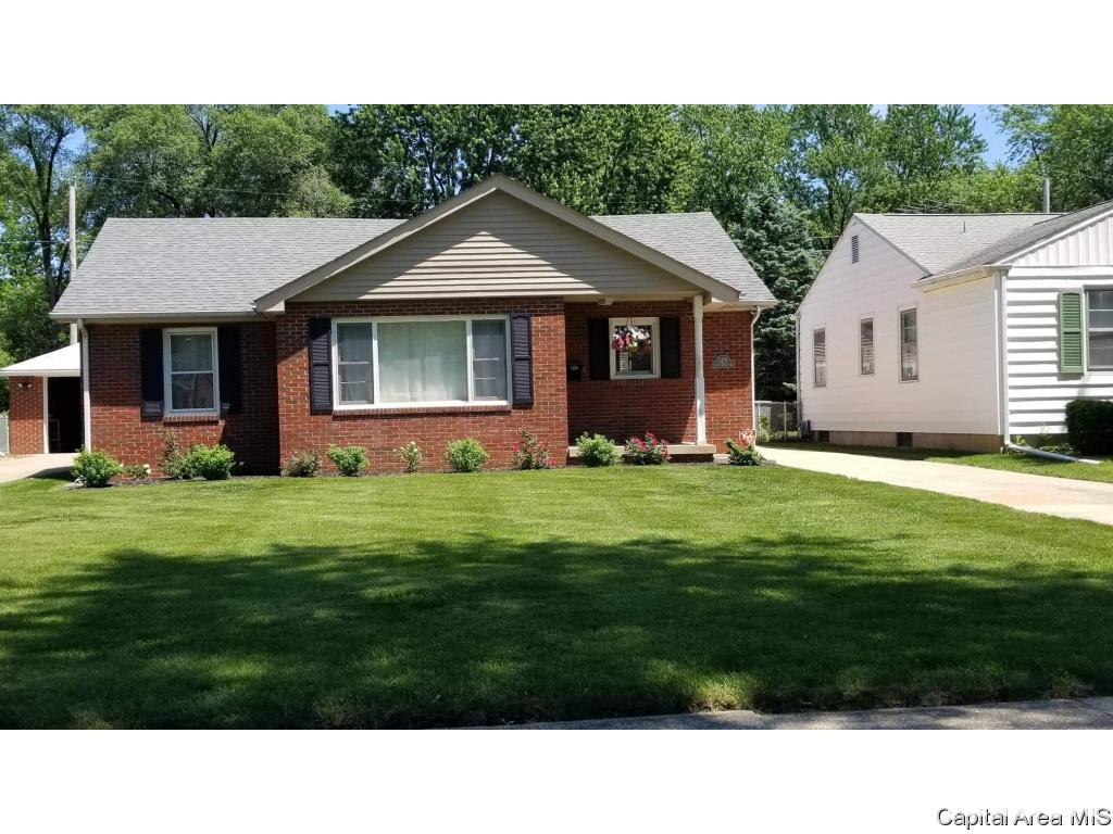 2428 South Walnut Street Springfield, IL 62704 - Photo 1 of 32