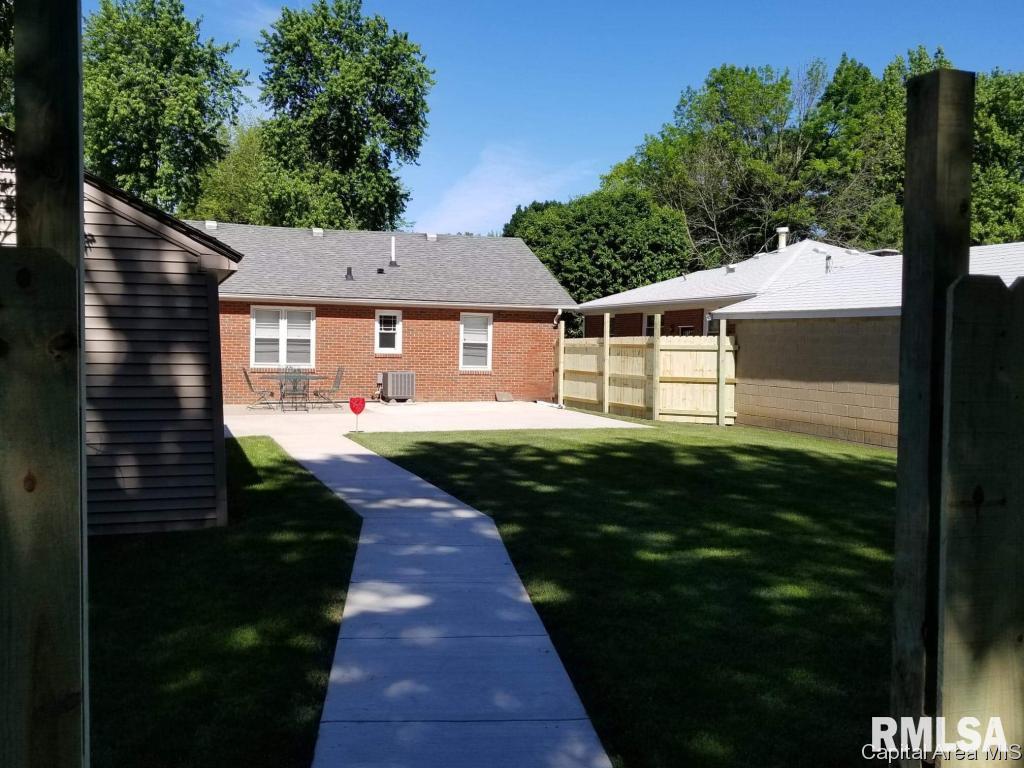 2428 South Walnut Street Springfield, IL 62704 - Photo 23 of 32