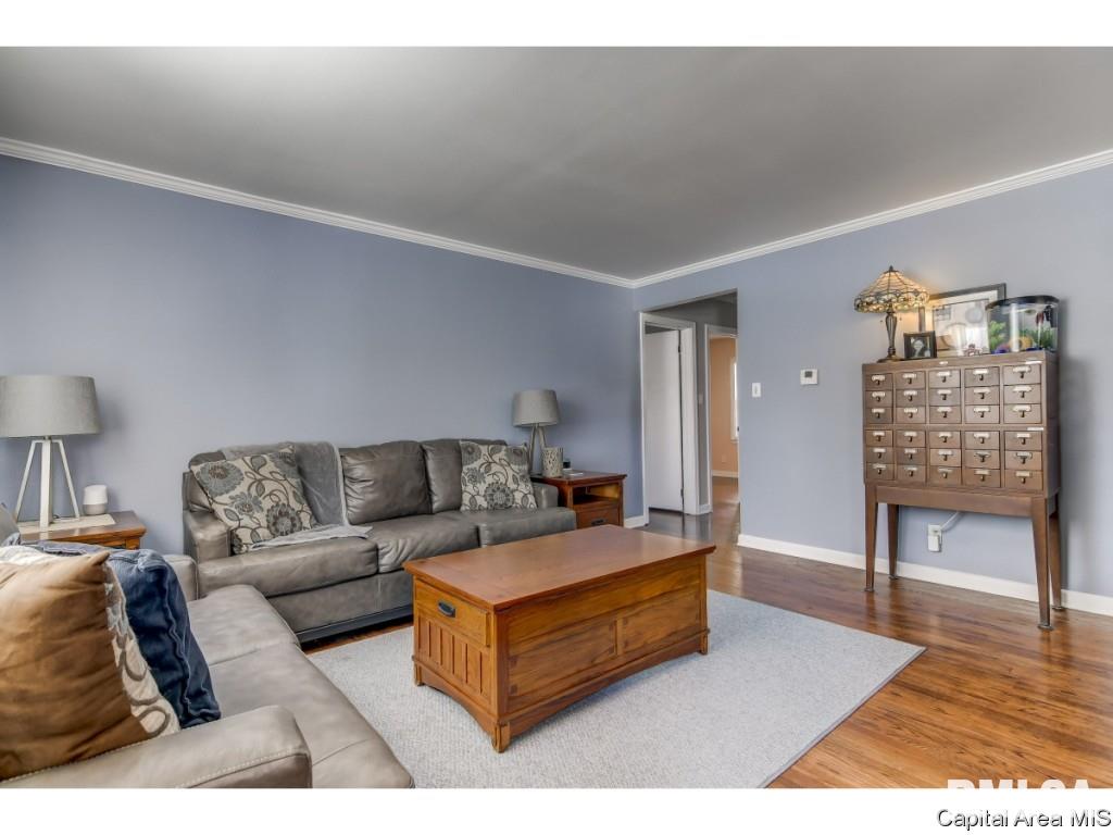 2428 South Walnut Street Springfield, IL 62704 - Photo 3 of 32
