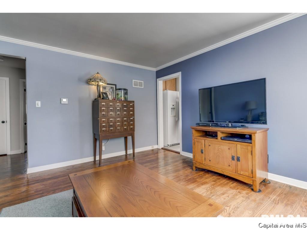 2428 South Walnut Street Springfield, IL 62704 - Photo 4 of 32