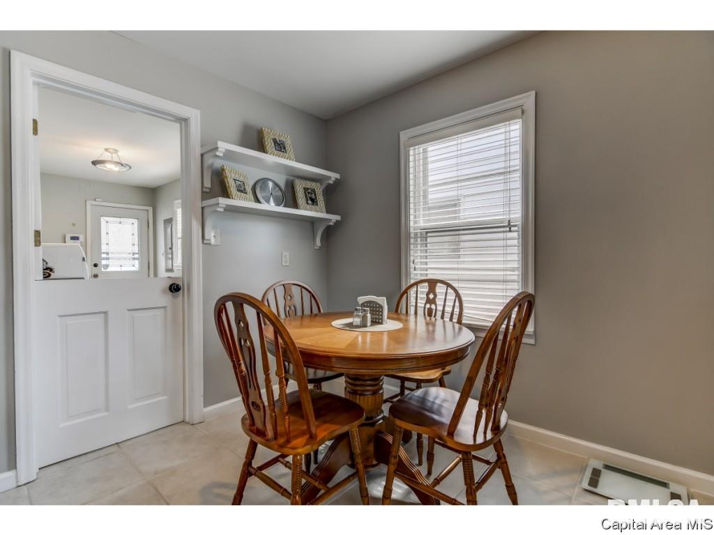 2428 South Walnut Street Springfield, IL 62704 - Photo 10 of 32