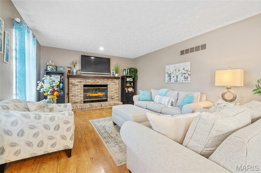 963 Long Branch Road Troy, IL 62294 - Photo 18 of 47