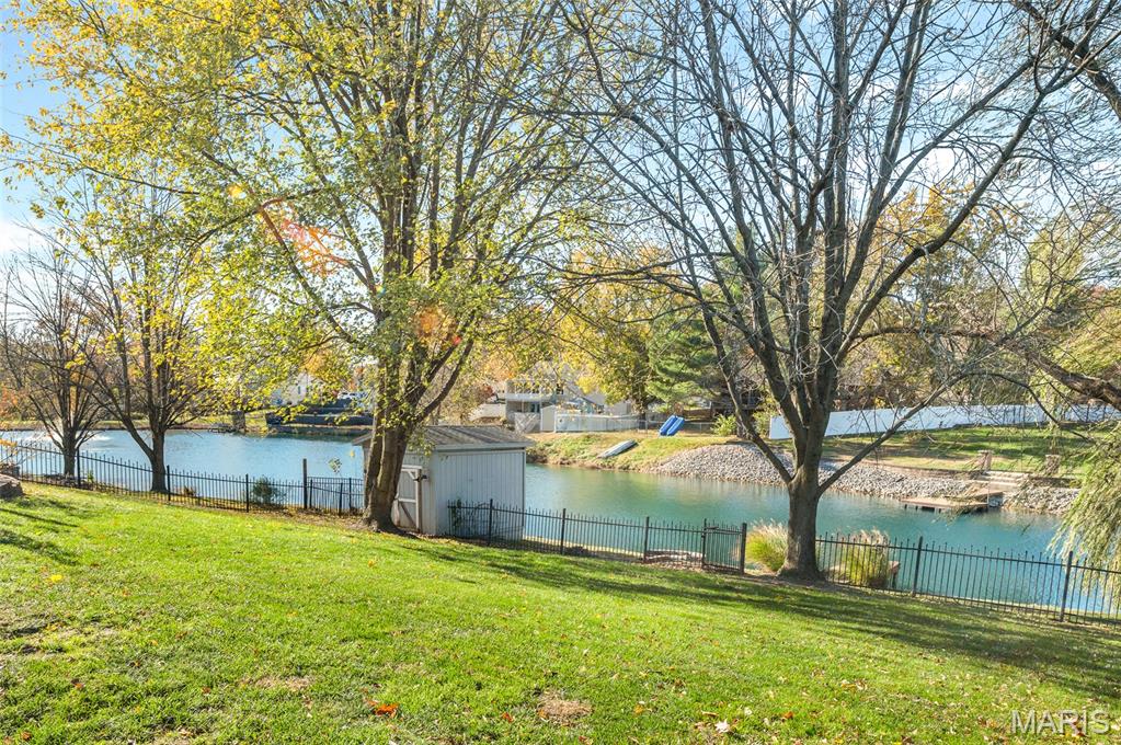 963 Long Branch Road Troy, IL 62294 - Photo 4 of 47