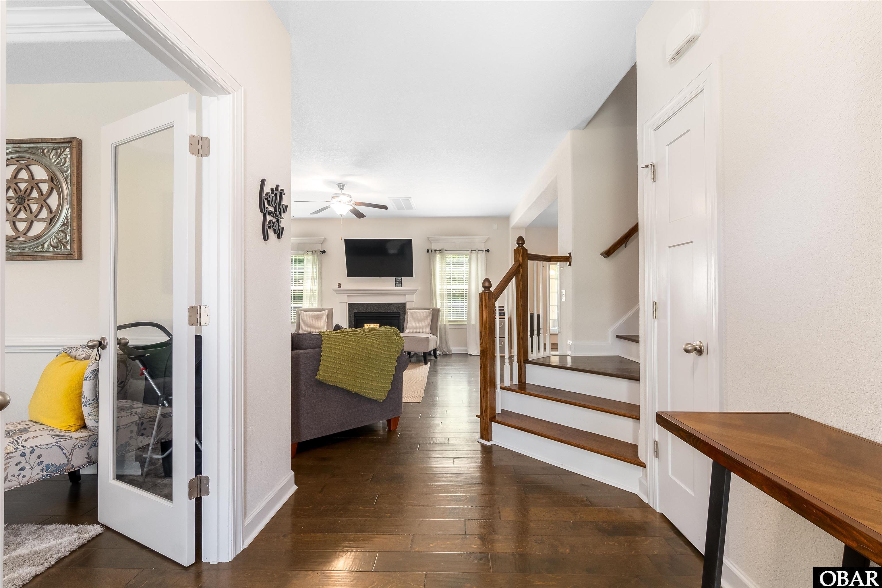 111 Rosedale Court Moyock, NC 27958 - Photo 3 of 36