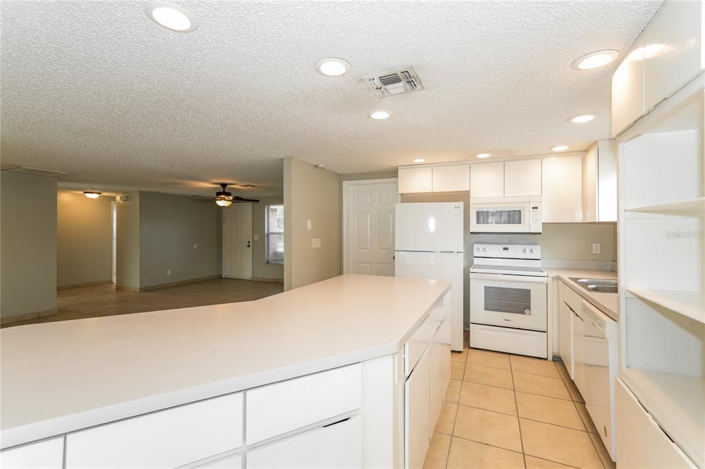 8804 Lido Lane Port Richey, FL 34668 - Photo 8 of 17 Gallery Image 8