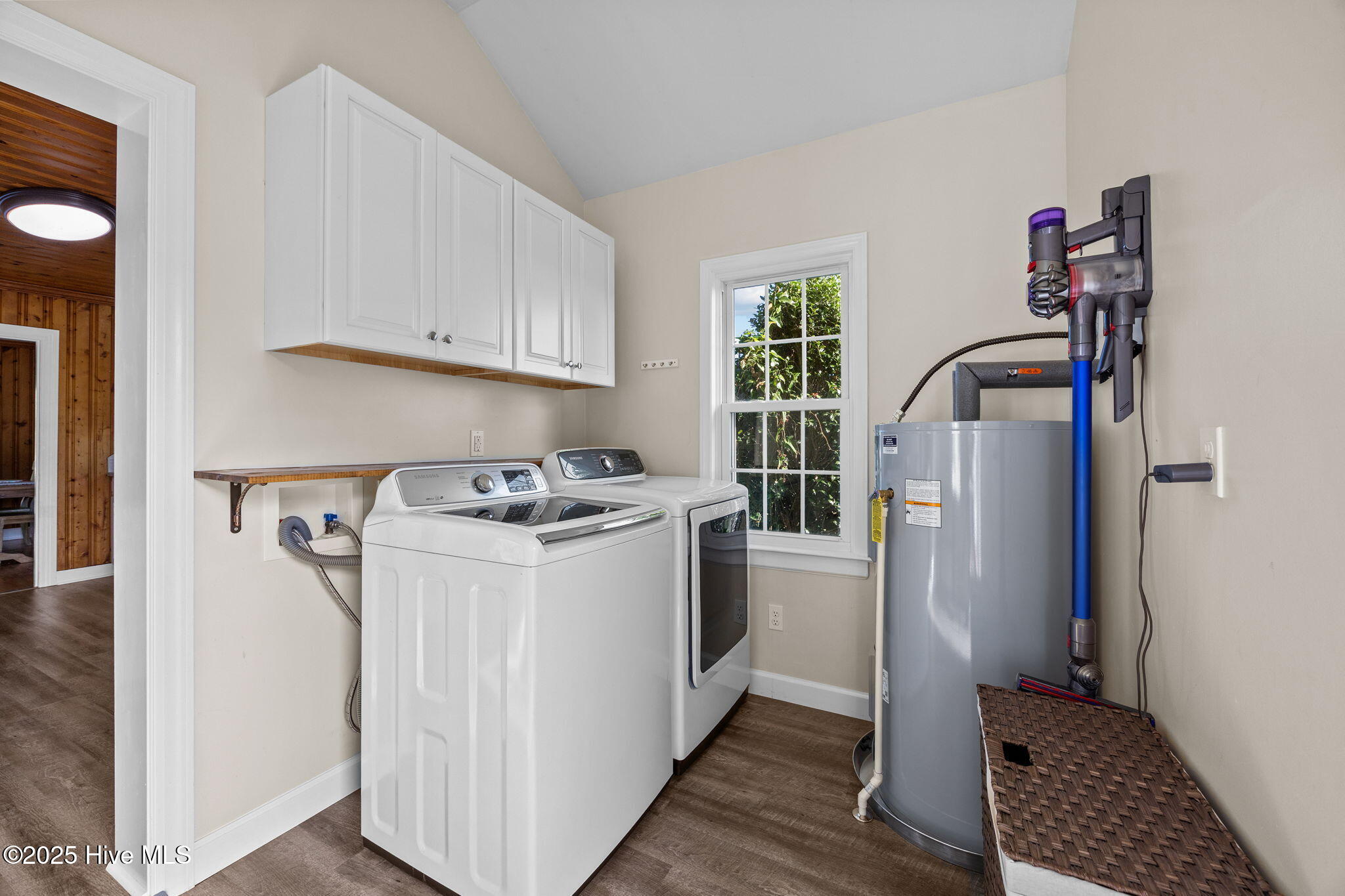 1131 Post Road Bath, NC 27808 - Photo 25 of 53 1131 laundry