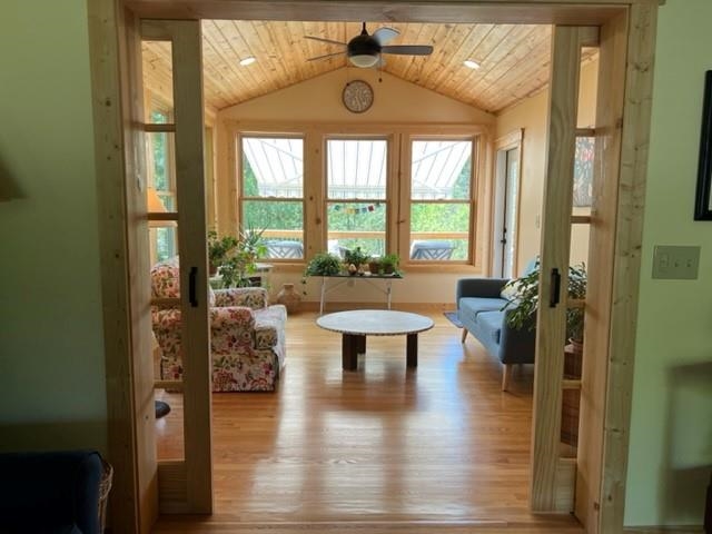 4169 Summerhill Road Traverse City, MI 49684 - Photo 22 of 51 1903773-21.JPG